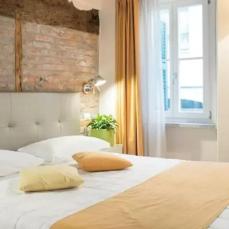 La Corte Fiorita Πανσιόν