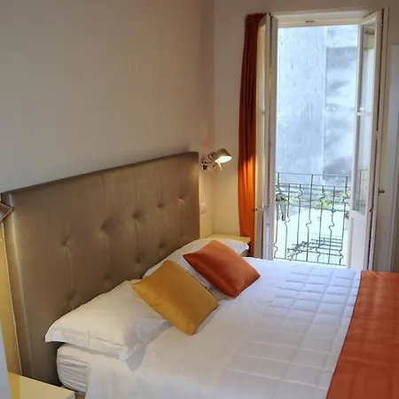 La Corte Fiorita Guest house 2*
