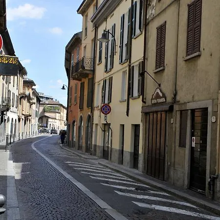 Konukevi La Corte Fiorita